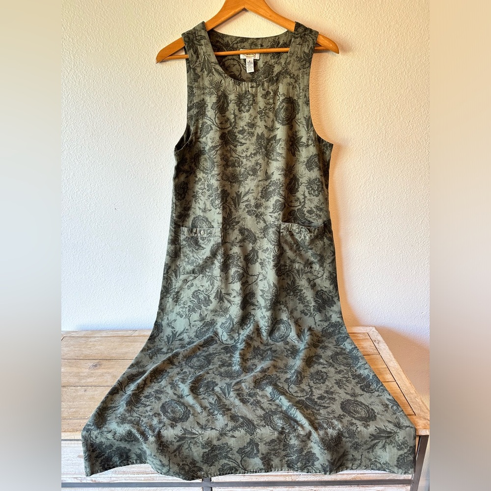 Talbots Green Floral Dress 2 Pockets in Front Size 8